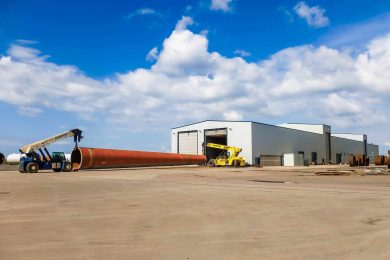 Wind-turbine-tower-blast-paint-booth-2500px-2